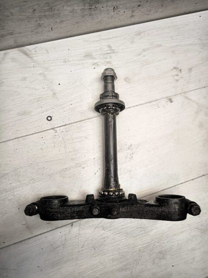 Траверса нижняя Yamaha XJ900S Diversion (1995-2002)