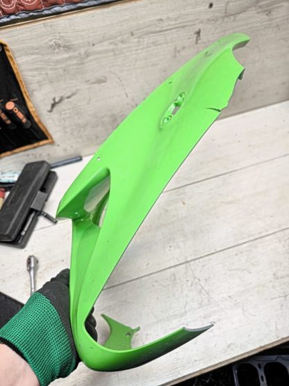Элемент пластика передний (морда) Kawasaki ZX-6R (2005-2006) — изображение 3