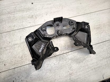 Элемент пластика вокруг приборной панели Honda CB500X (2017-2018) — изображение 3