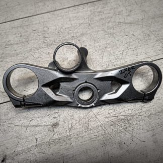 Траверса верхняя (есть повреждения) Kawasaki ZX-6R (2005-2006)