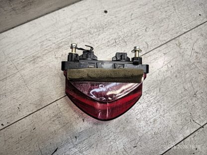 Фонарь задний Honda CBR600F4i — изображение 4