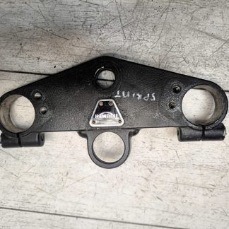 Траверса верхняя Triumph Sprint 900 (1990-1998)