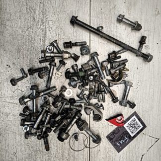 Болты как на фото Honda CBR600F4i (2001-2006)