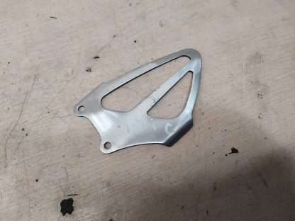 Лепесток кронштейна Honda CBR600F4i