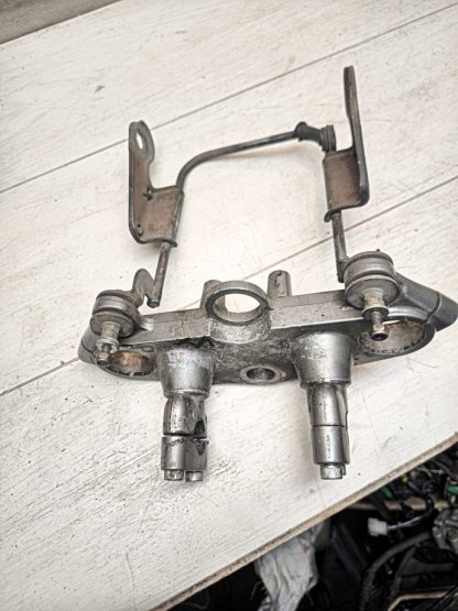 Траверса верхняя Suzuki VX800 (1990-1996) — изображение 3