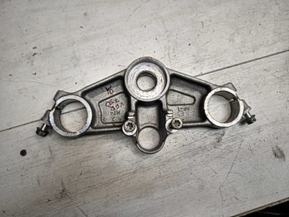 Траверса верхняя Honda VFR750F (1990-1993) — изображение 2