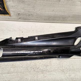 Элемент пластика боковой Kawasaki ZZR1100 (1990-1992)