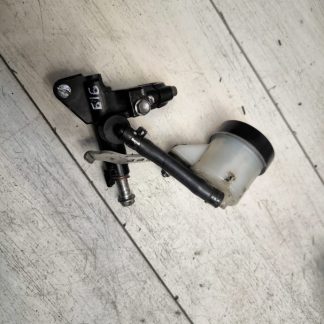 Главный тормозной цилиндр переднего тормоза Honda CBR919RR Fireblade (1996-1999)