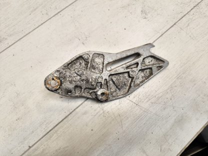 Кронштейн боковой подножки Yamaha XJ900S Diversion (1995-2002) — изображение 2