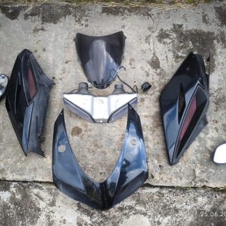 Комплект пластиков,фара,зеркала Kawasaki GPZ500 (1994-2009)