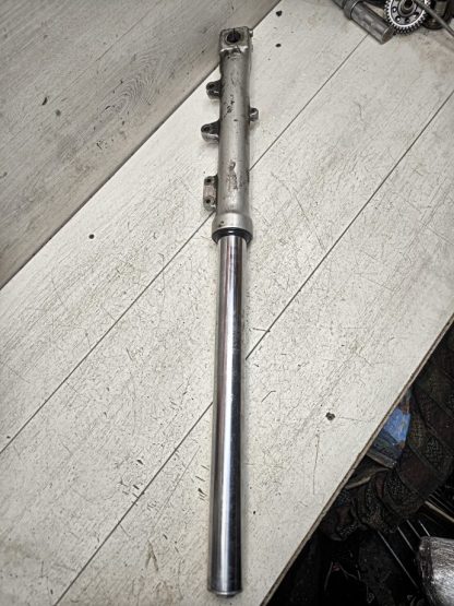 Перо вилки Triumph Sprint 900 (1990-1998) — изображение 3
