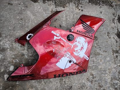 Элемент пластика боковой Honda CBR600F2