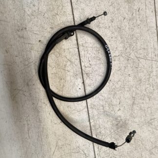 Трос газа (целый но поврежден кожух) Suzuki GSX600F Katana (1988-1997)