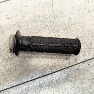 Грипса с пластиковой ручки Kawasaki ZZR600 (1993-2003)