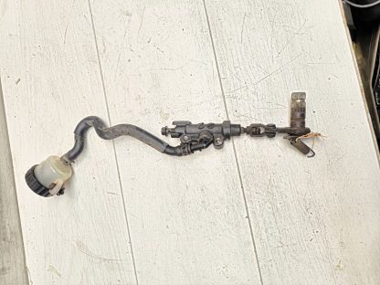 Главный тормозной цилиндр заднего тормоза Yamaha XJ900S Diversion (1995-2002) — изображение 2