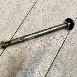 Ось Kawasaki ZZR600 (1993-2003)