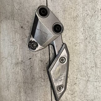 Кронштейн боковой подножки Yamaha FZ1N (2006-2015)