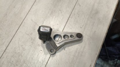 Кронштейн с боковой подножки Honda VF750 Magna (1982-1986) — изображение 2