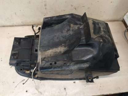 Элемент пластика нижний Yamaha XP500 T-MAX (2001-2003) — изображение 3