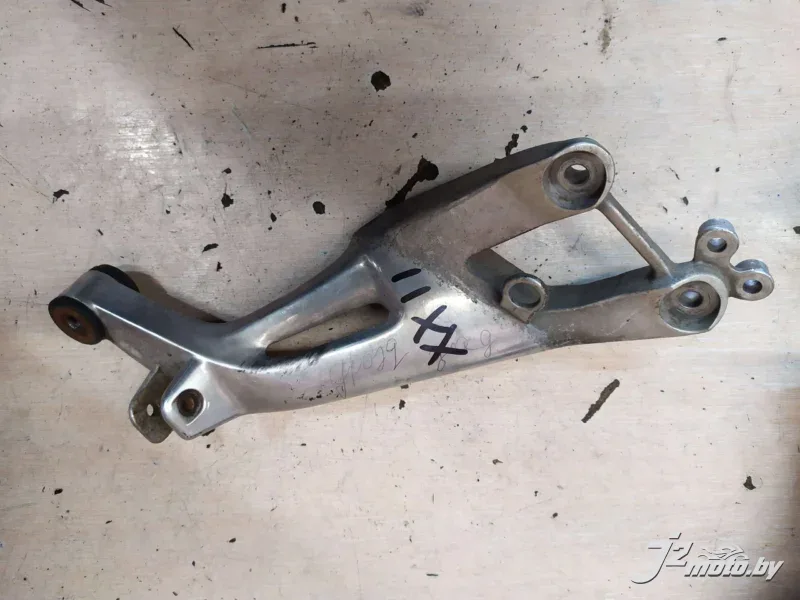 Кронштейн боковой подножки Honda CBR1100XX (1996-1998)