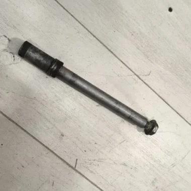 Ось переднего колеса Honda CBR600F2 (1991-1994)