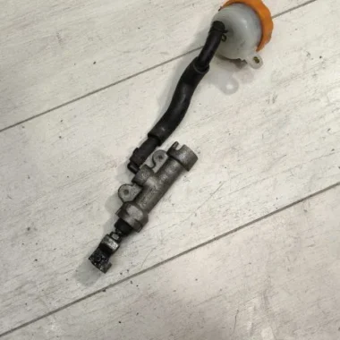 Главный тормозной цилиндр заднего тормоза (машинка)  Honda CBR600F2