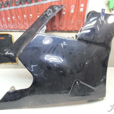 Элемент пластика боковой Honda CBR600F2