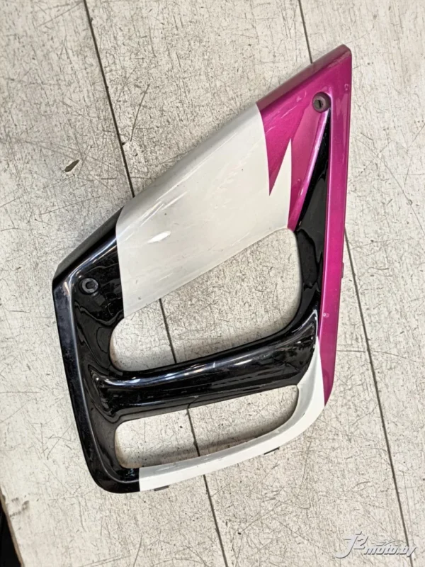 Элемент пластика (жабра) Honda CBR600F3