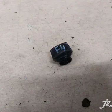 Пробка заливная Honda CBR600F4