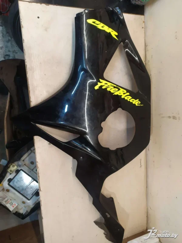 Элемент пластика боковой Honda CBR954RR Fireblade