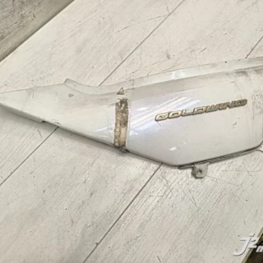 Накладка боковая Honda GL1800 (2001-2005)