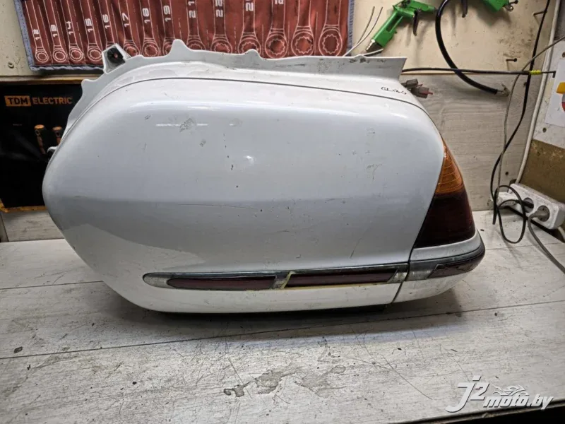 Кофр боковой Honda GL1800 (2001-2005)