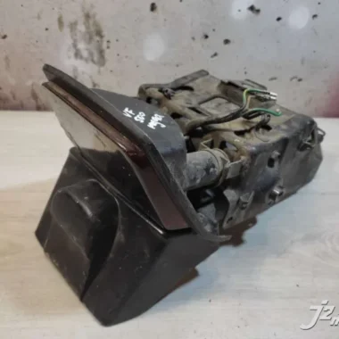 Крыло заднее с фонарем (стопам) Honda VF500C Magna (1984-1985)