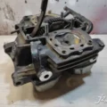 Головка блока цилиндров с распредвалами и крышкой Honda VF500C Magna (1984-1985)