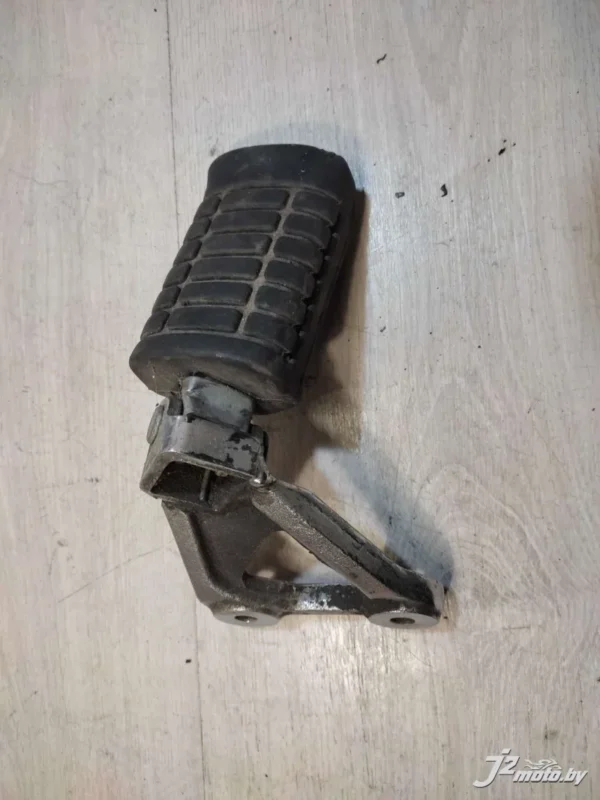 Кронштейн боковой с подножкой Honda VF500C Magna (1984-1985)