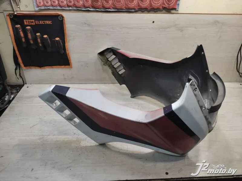 Элемент пластика (морда) Honda VF500F (1984-1986)