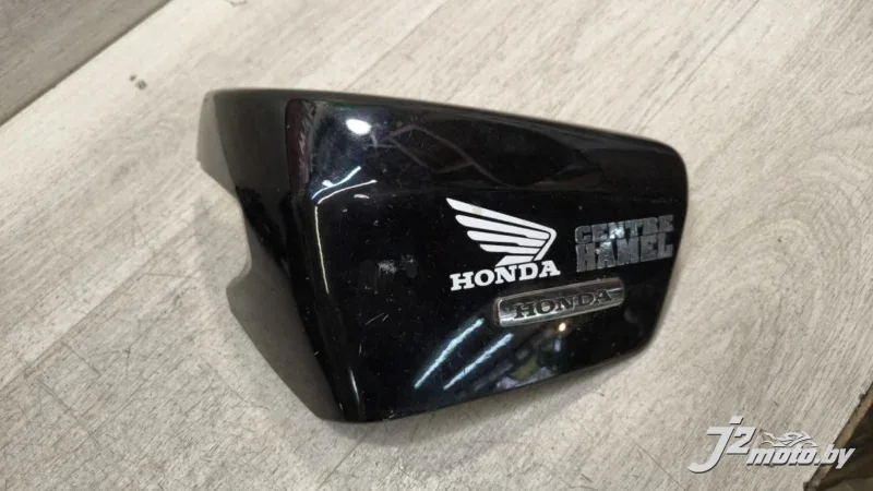 Элемент пластика боковой Honda VT750C (2004-2012)