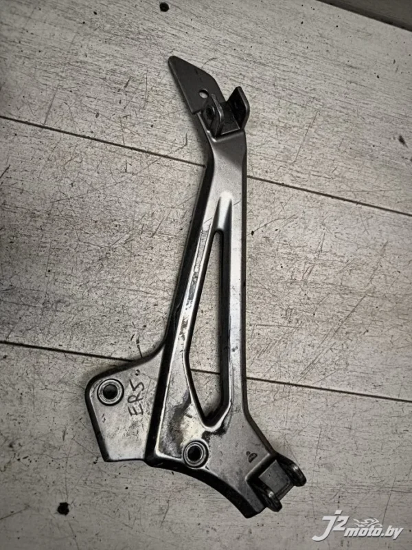 Кронштейн боковой подножки Kawasaki ER-5 (1997-2000)