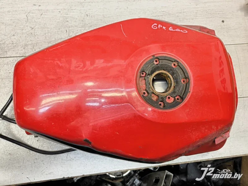 Бак Kawasaki GPX600R (1988-1997)
