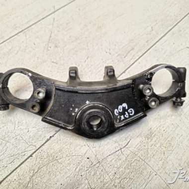 Траверса верхняя Kawasaki GPX600R (1988-1997)