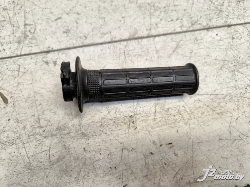 Грипса с пластиковой ручкой Kawasaki GPX600R (1988-1997)