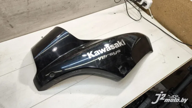 Элемент пластика Kawasaki KLE650 Versys (2007-2009)