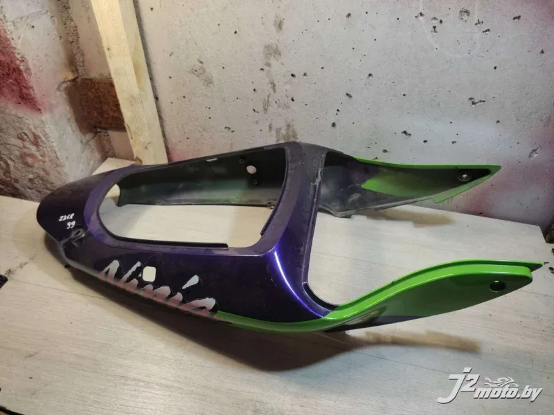Элемент пластика задний (хвост) Kawasaki ZX-6R (1998-1999)