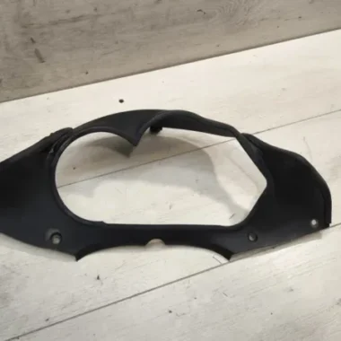Элемент пластика вокруг приборной панели Kawasaki ZZR1100 (1990-1992)
