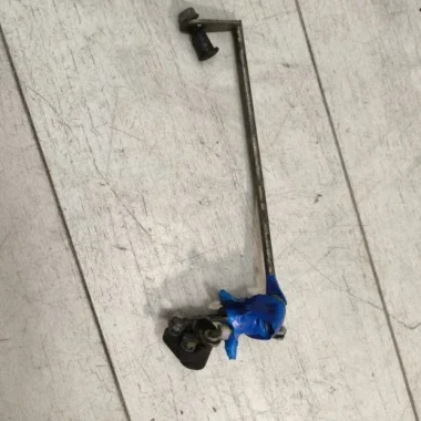 Замок сидения Kawasaki ZZR1100 (1990-1992)