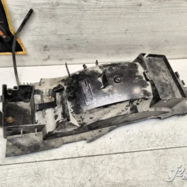 Элемент пластика нижний Kawasaki ZZR1100 (1990-1992)