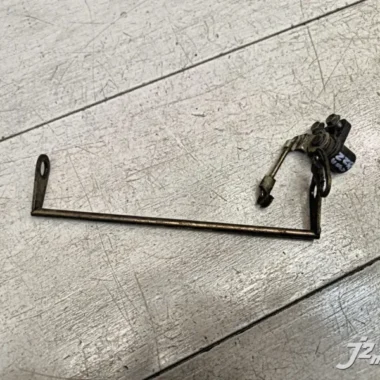 Замок сидения Kawasaki ZZR1100 (1990-1992)