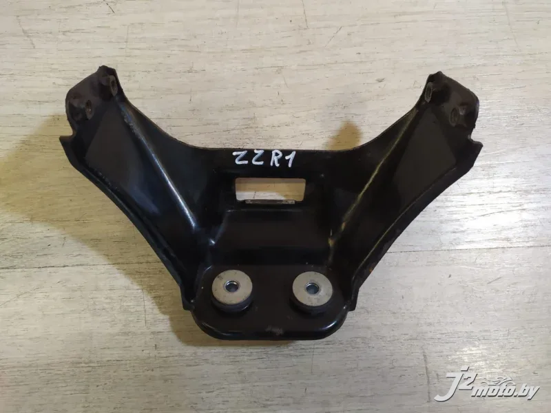 Кронштейн бака Kawasaki ZZR600 (1990-1992)