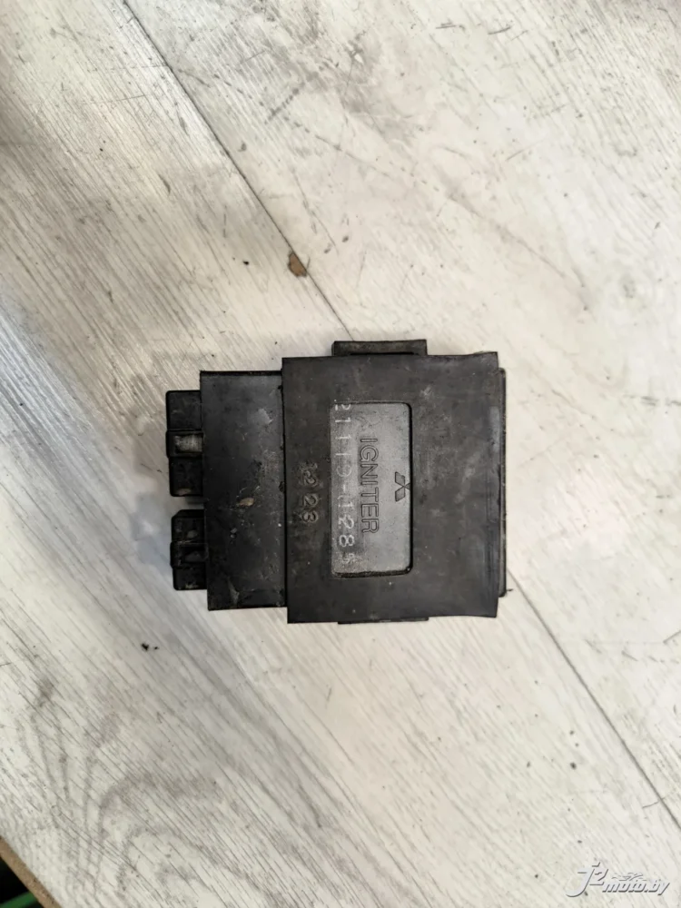 Блок управления 21119-1285 J4T030711801 Kawasaki ZZR600 (1990-1992)