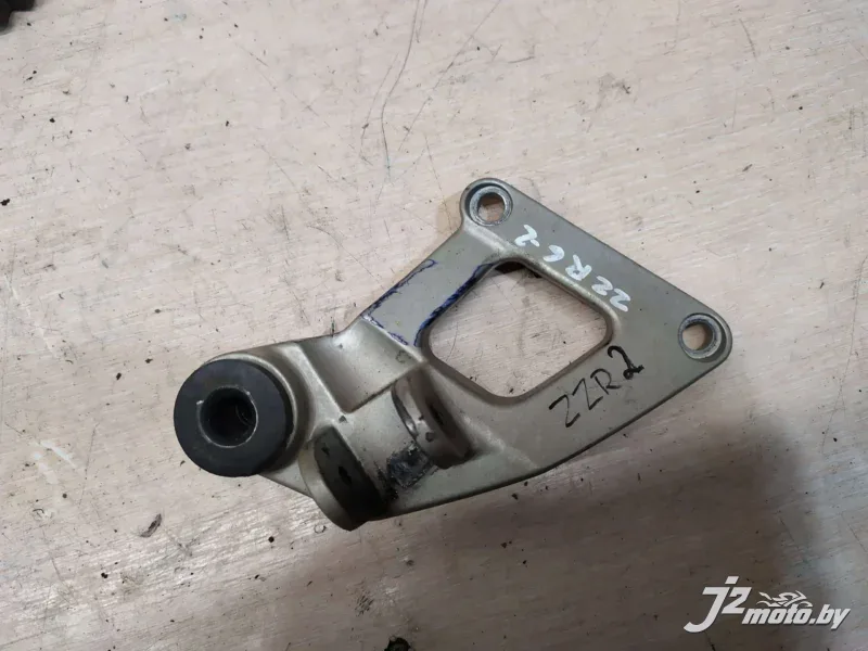 Кронштейн боковой подножки  Kawasaki ZZR600 (1993-2003)